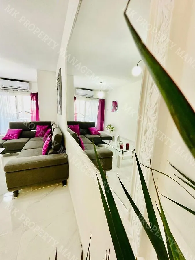 דירות לרנקה Milos City Center Apt. 32