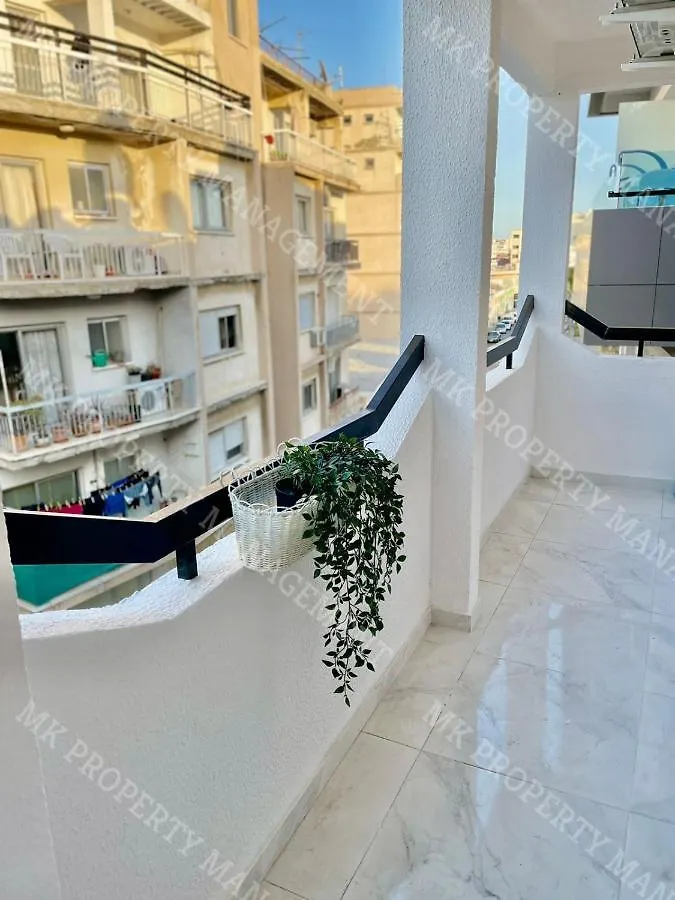 דירות לרנקה Milos City Center Apt. 32 0*,  קפריסין