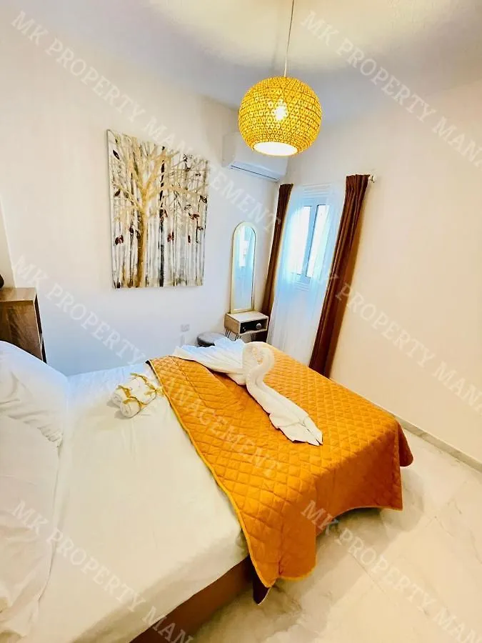 דירות לרנקה Milos City Center Apt. 32