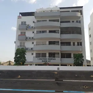 https://vasilas-holiday-apartment-1-larnaca.hotelsatayianapa.com
