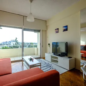 https://spacious-2bdr-mackenzie.larnacahotels.org